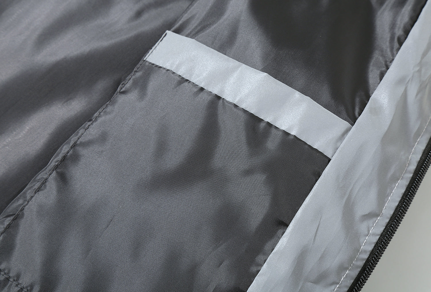 [GOLD] Chromashift Reflective Windbreaker – Daily Wear, Night Runs, Rides & Color-Shifting - Image 10