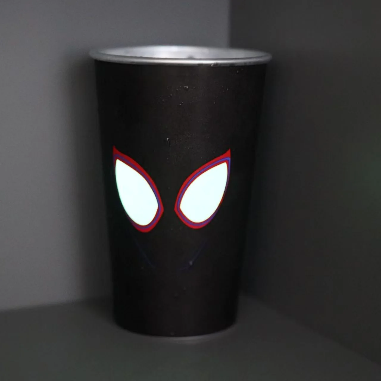 [GOLD] GlowSpider Reveal Cup – Color-Changing with Luminous Eyes - Image 4