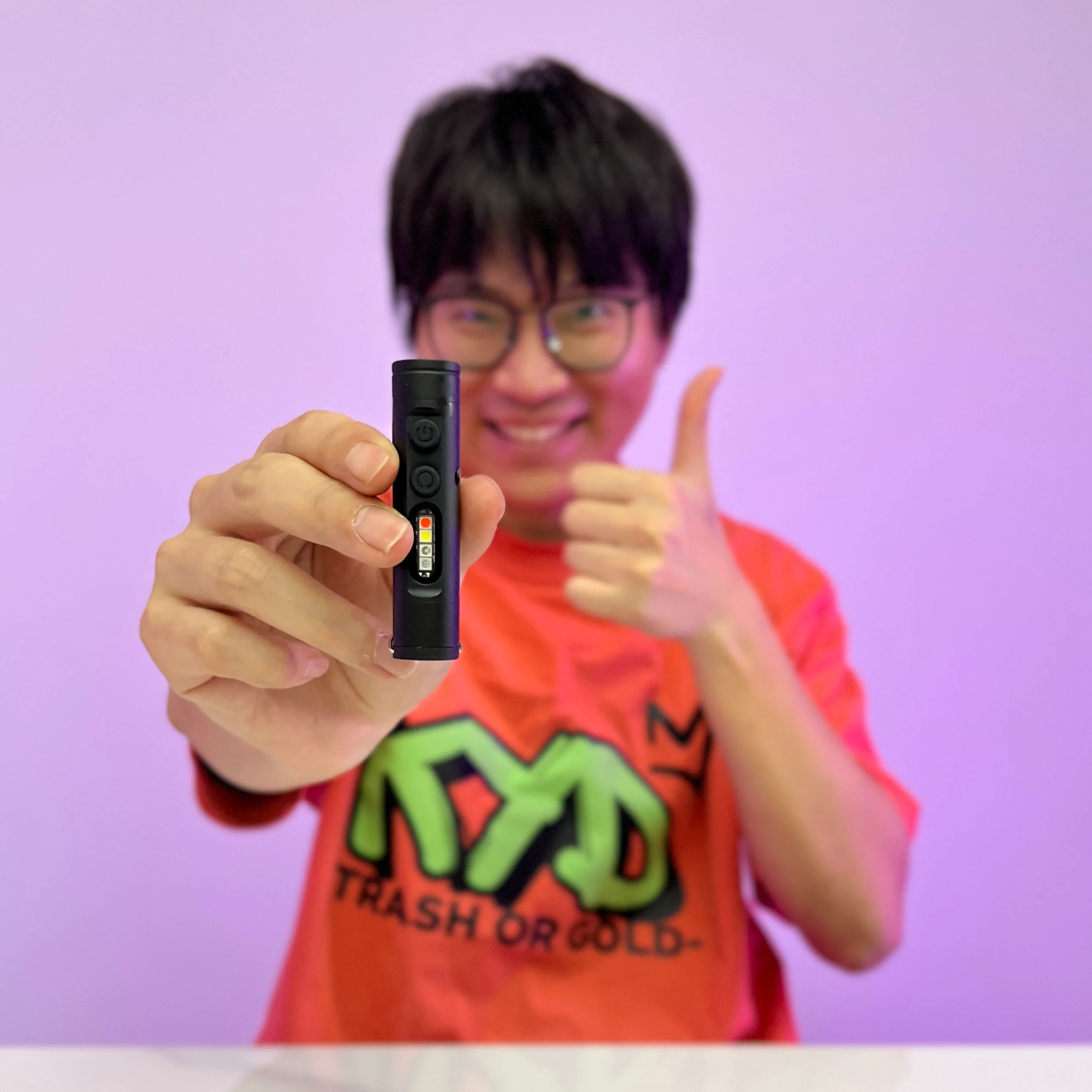 [GOLD] TacLite Mini – The Ultimate Everyday Micro Tool Flashlight