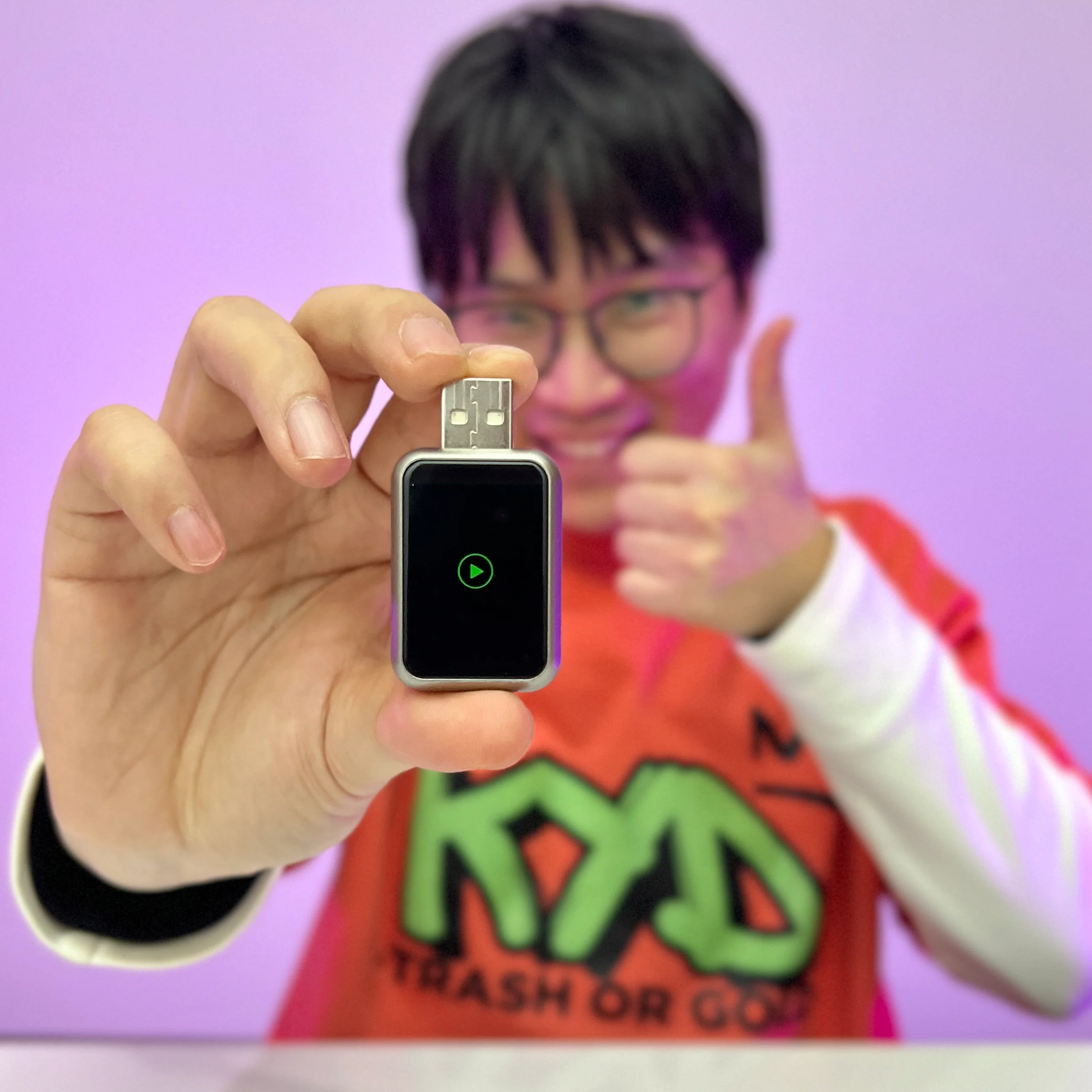 [GOLD] WireFree CarPlay Adapter – Wireless Freedom for CarPlay & Android Auto